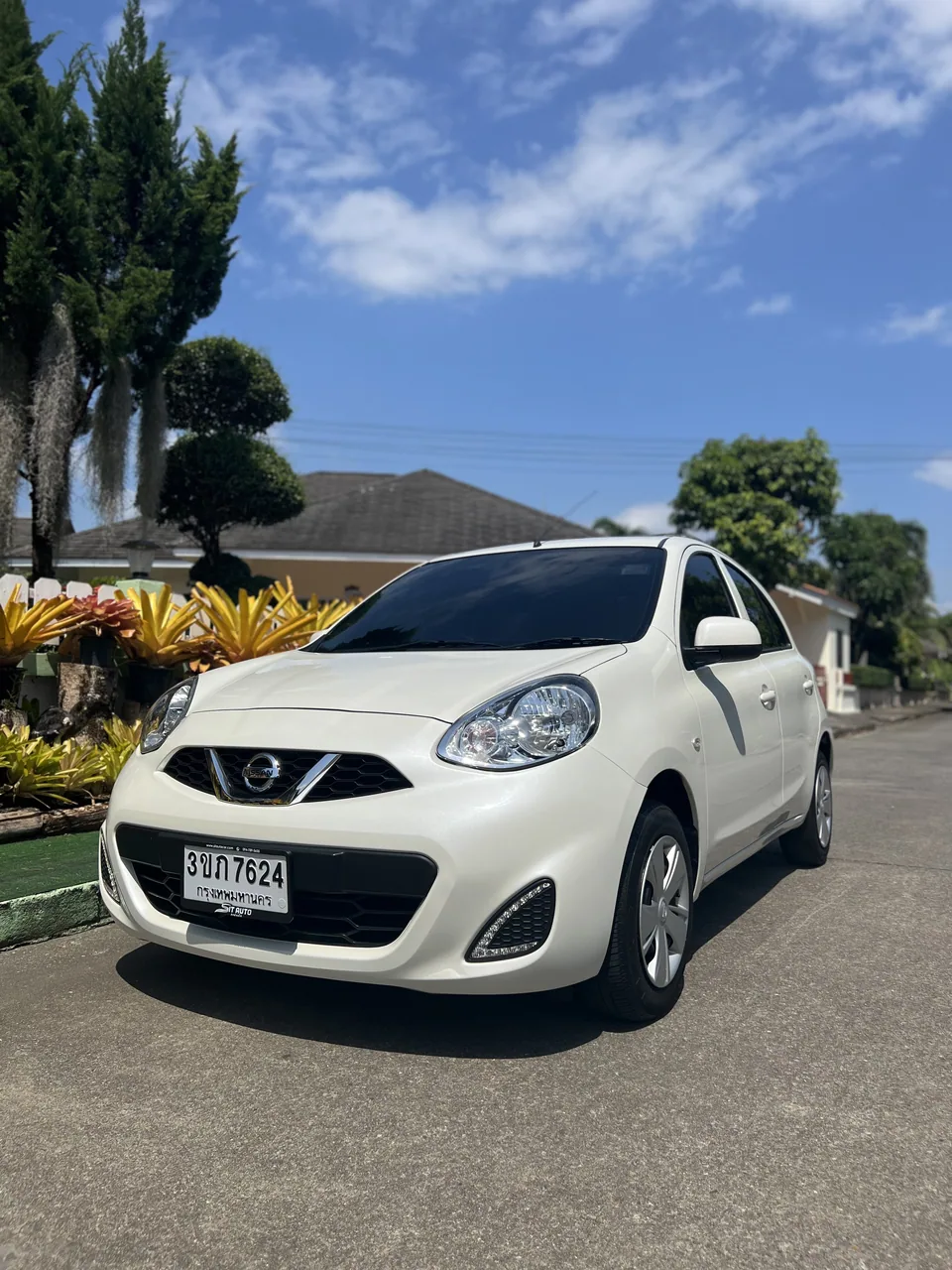 Nissan March, фото 1